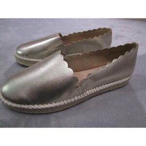 Crown & Ivy Shoes Womens Size 10 Platino Gold Espadrille Flats Scalloped Slip On